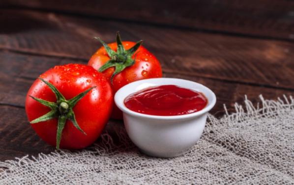 خواص دارویی رب گوجه فرنگی در طب سنتی
